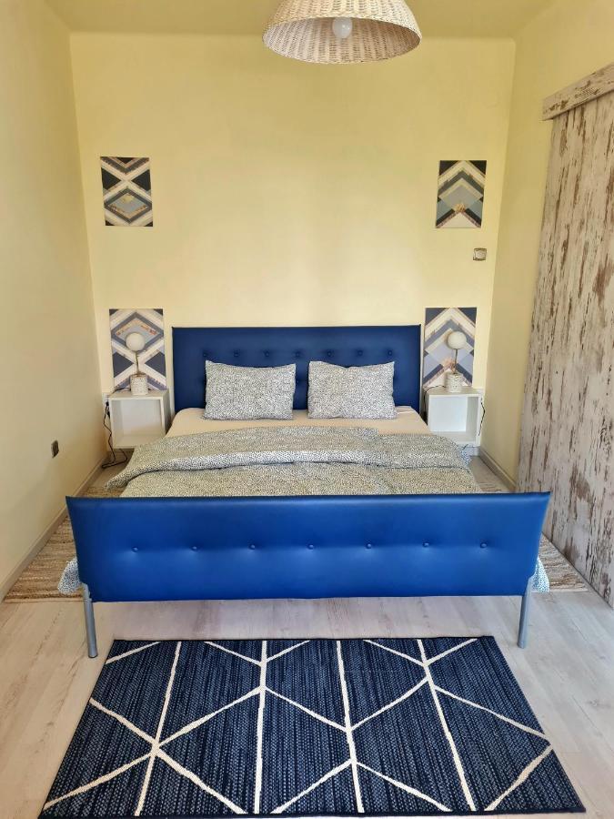 Stepin Apartment Kiskunfélegyháza Екстериор снимка